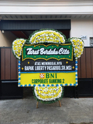 Papan Bunga Duka di Bongo Iii